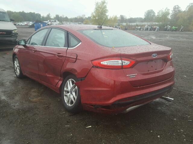 3FA6P0H70GR299738 - 2016 FORD FUSION SE RED photo 3