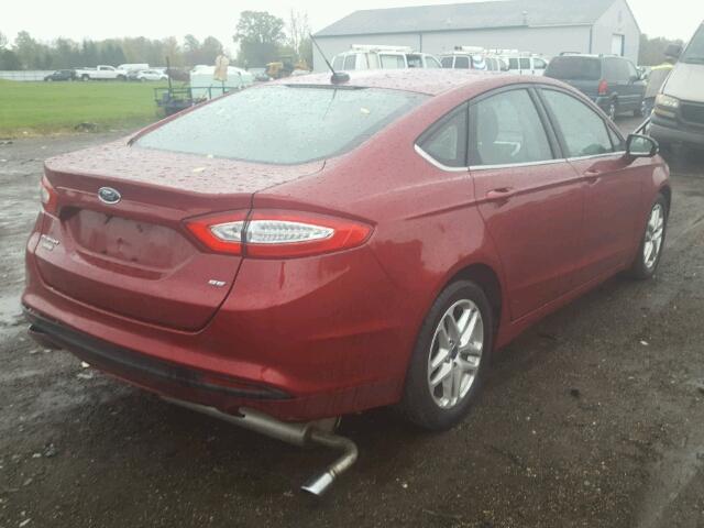 3FA6P0H70GR299738 - 2016 FORD FUSION SE RED photo 4