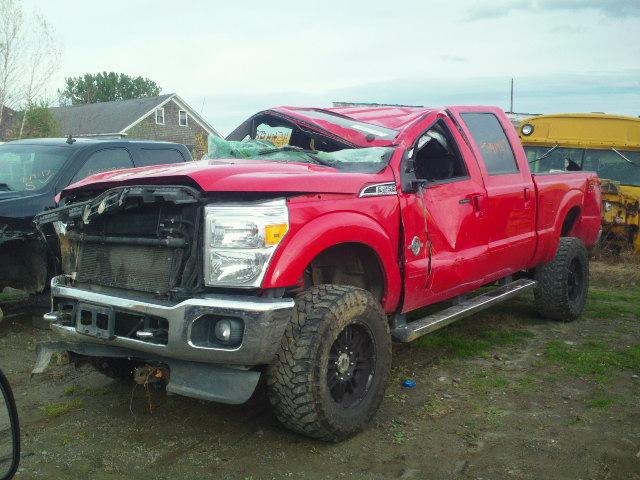 1FT7W2BTXBEC85618 - 2011 FORD F250 SUPER RED photo 2