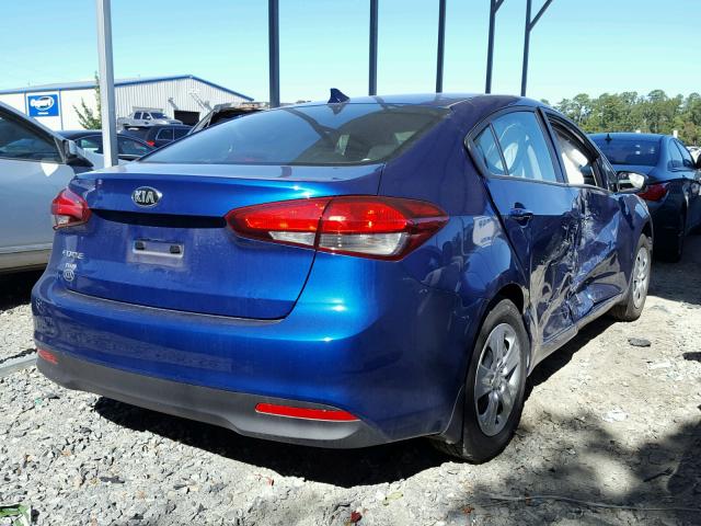 3KPFK4A71HE082394 - 2017 KIA FORTE LX BLUE photo 4