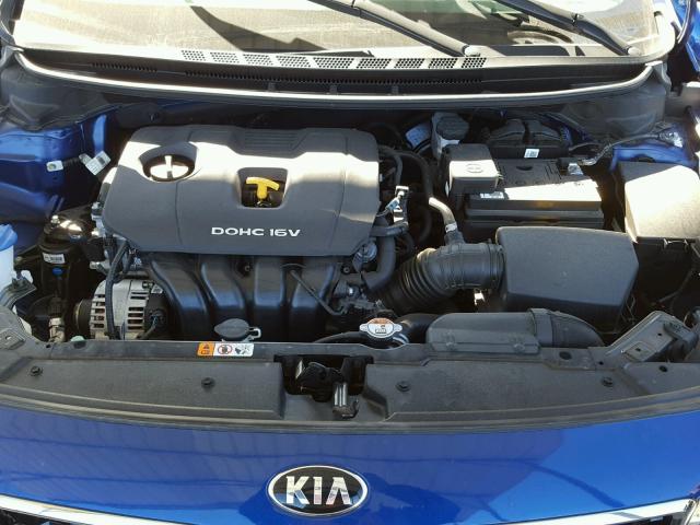 3KPFK4A71HE082394 - 2017 KIA FORTE LX BLUE photo 7