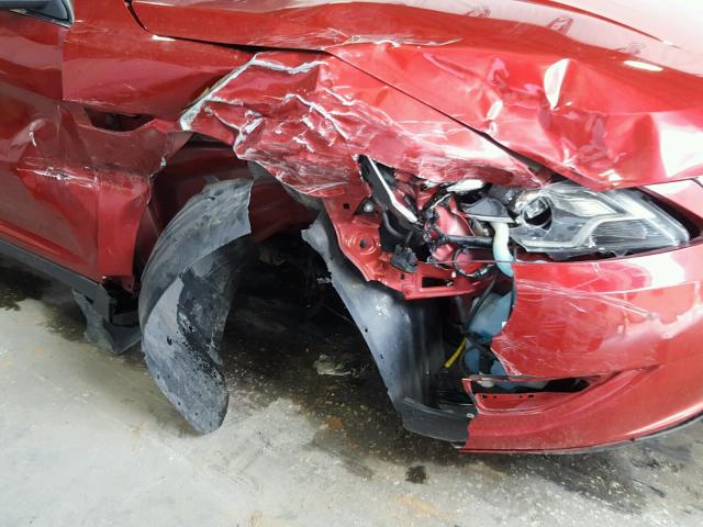 1FAHP2FW8AG109830 - 2010 FORD TAURUS LIM RED photo 9