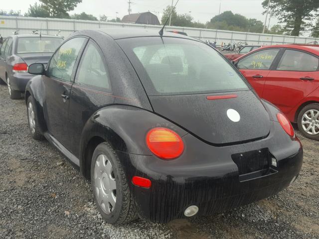 3VWBK31C44M421605 - 2004 VOLKSWAGEN NEW BEETLE 黑色 照片 3