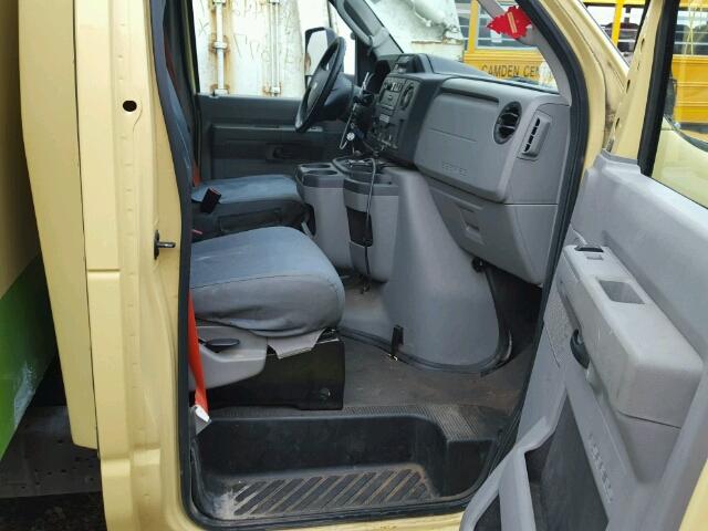 1FDXE4FL4ADA75511 - 2010 FORD ECONOLINE YELLOW photo 5