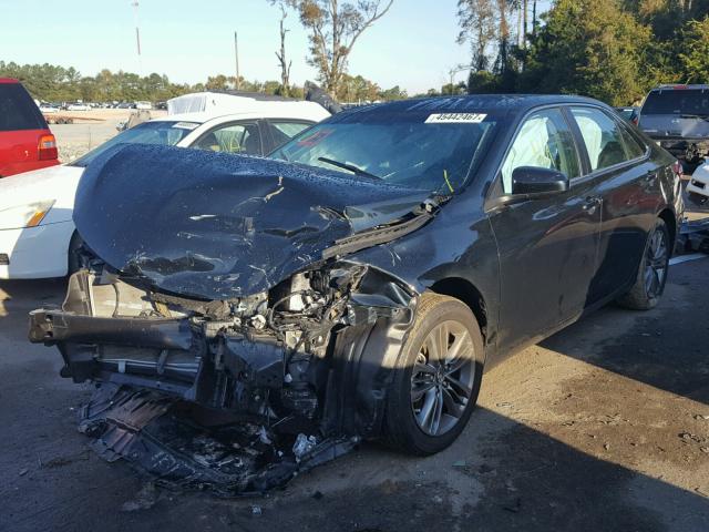 4T1BF1FK6GU267129 - 2016 TOYOTA CAMRY LE BLACK photo 2