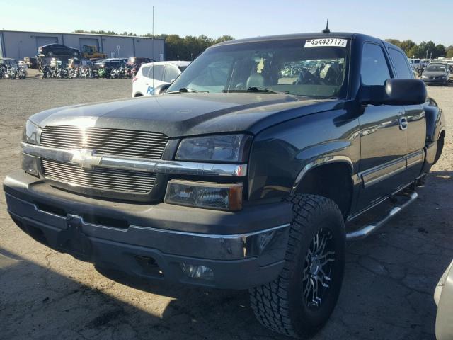 1GCEK19T63Z134353 - 2003 CHEVROLET SILVERADO BLACK photo 2