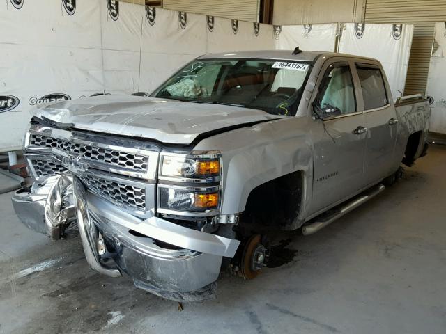 3GCUKREH1EG395081 - 2014 CHEVROLET SILVERADO SILVER photo 2