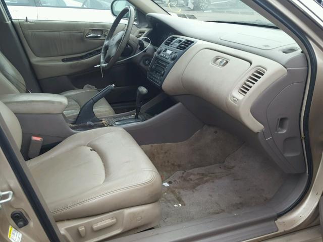 1HGCG16502A066760 - 2002 HONDA ACCORD TAN photo 5