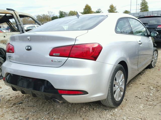 KNAFX6A82F5378326 - 2015 KIA FORTE EX SILVER photo 4