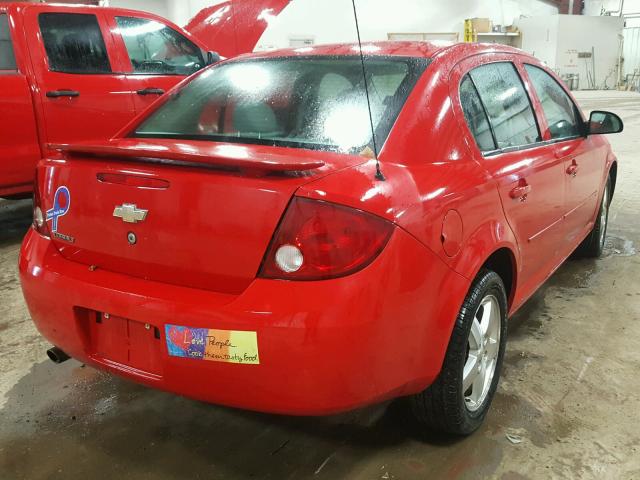 1G1AL52F157638775 - 2005 CHEVROLET COBALT LS RED photo 4