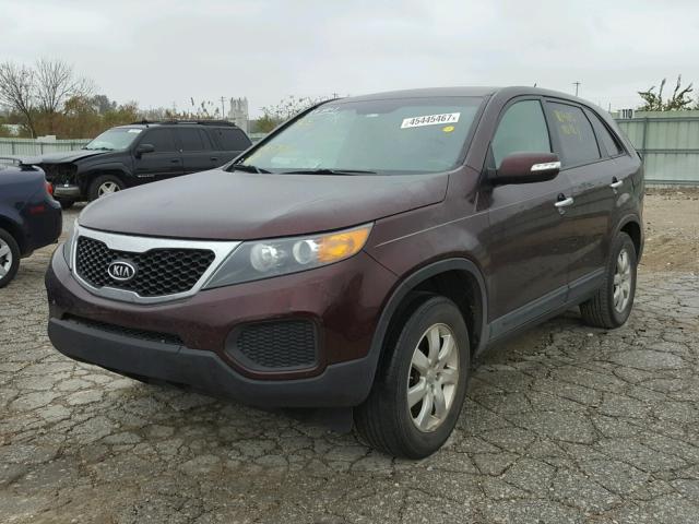 5XYKT3A14DG371641 - 2013 KIA SORENTO LX MAROON photo 2