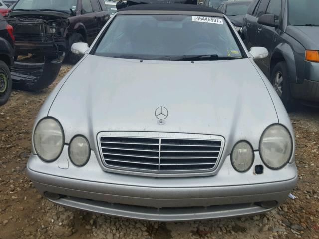 WDBLK70G33T129722 - 2003 MERCEDES-BENZ CLK SILVER photo 9