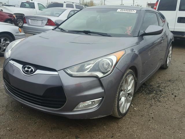 KMHTC6AD2CU028867 - 2012 HYUNDAI VELOSTER B CHARCOAL photo 2