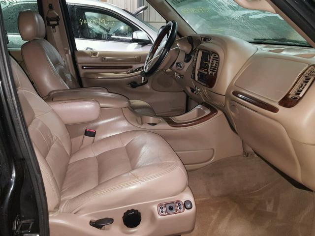 5LMPU28L2WLJ52150 - 1998 LINCOLN NAVIGATOR BLACK photo 5