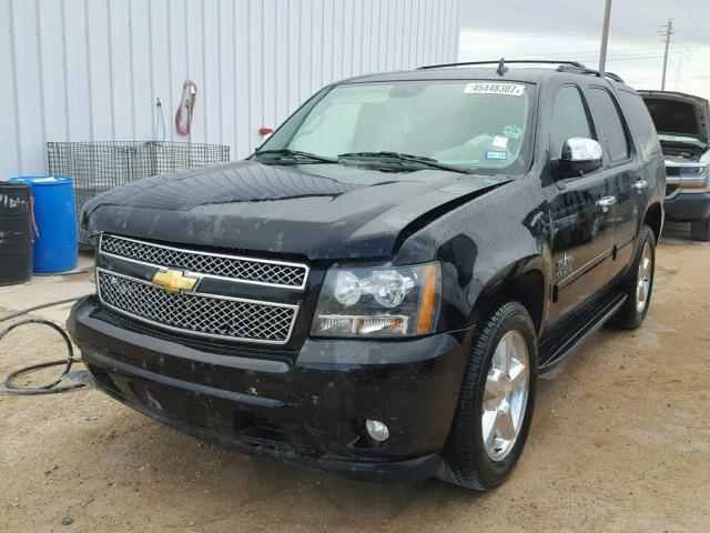 1GNSCBE02BR400569 - 2011 CHEVROLET TAHOE C150 BLACK photo 2