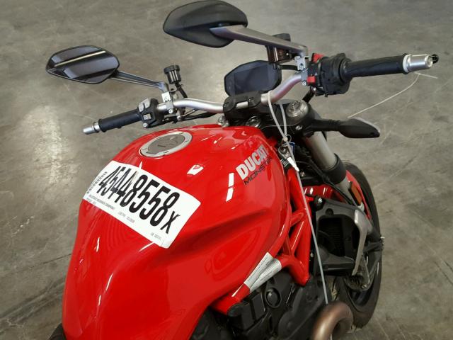 ZDMMACFW7HB023792 - 2017 DUCATI MONSTER 12 RED photo 5