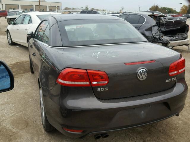 WVWBW7AH5CV002385 - 2012 VOLKSWAGEN EOS GRAY photo 3