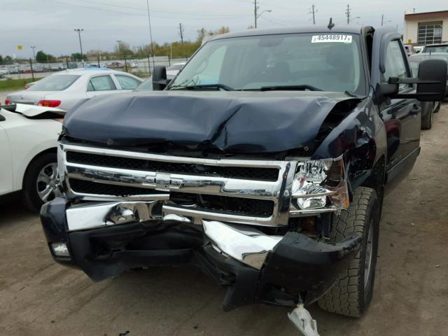 2GCEK19J281258909 - 2008 CHEVROLET SILVERADO BLACK photo 2