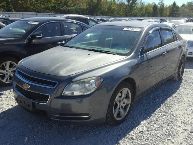 1G1ZG57B894250737 - 2009 CHEVROLET MALIBU LS GRAY photo 2