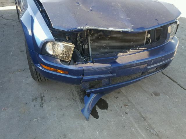 1ZVFT80N465162654 - 2006 FORD MUSTANG BLUE photo 9