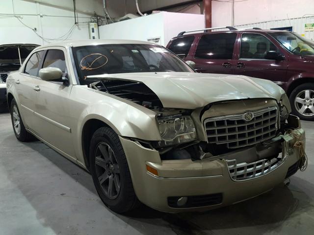 2C3KA53G96H404483 - 2006 CHRYSLER 300 TOURIN TAN photo 1