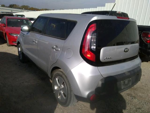 KNDJN2A26G7833014 - 2016 KIA SOUL SILVER photo 3