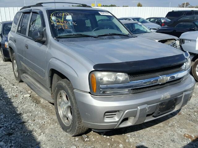 1GNDS13S672114928 - 2007 CHEVROLET TRAILBLAZE SILVER photo 1