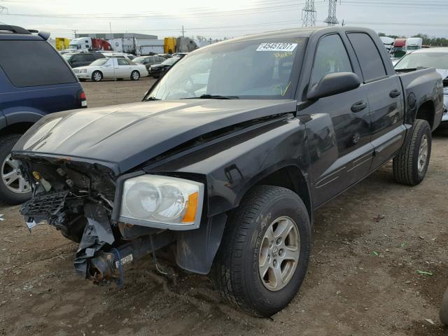 1D7HW48N95S317348 - 2005 DODGE DAKOTA QUA BLACK photo 2