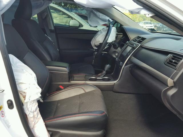 4T1BF1FK3GU172639 - 2016 TOYOTA CAMRY LE 白色 照片 5