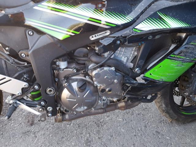 JKBZXJE12HA025178 - 2017 KAWASAKI ZX636 E TWO TONE photo 7