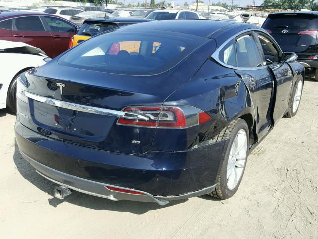5YJSA1H15EFP44873 - 2014 TESLA MODEL S BLUE photo 4