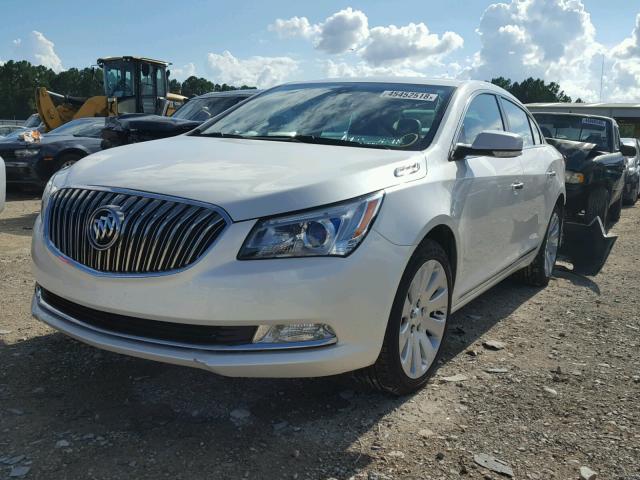 1G4GE5G39EF210917 - 2014 BUICK LACROSSE P WHITE photo 2