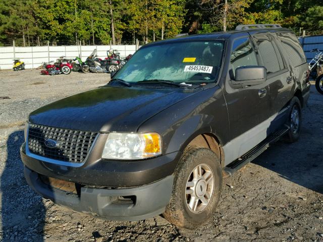 1FMPU15596LA56163 - 2006 FORD EXPEDITION GRAY photo 2