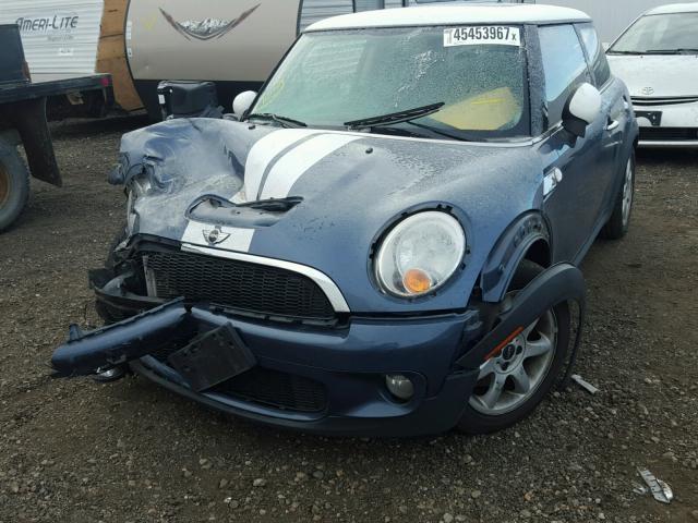 WMWMF73519TW84954 - 2009 MINI COOPER BLUE photo 2