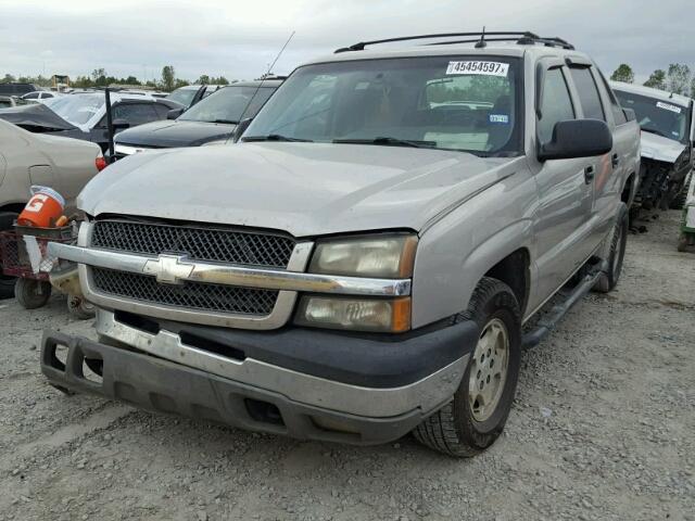 3GNEC12Z15G155990 - 2005 CHEVROLET AVALANCHE SILVER photo 2