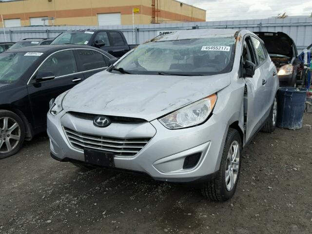 KM8JT3ACXBU157158 - 2011 HYUNDAI TUCSON GL SILVER photo 2