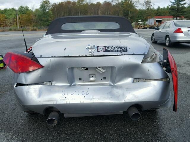 JN1AZ36A74M250493 - 2004 NISSAN 350Z ROADS SILVER photo 9