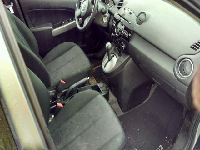 JM1DE1KY7E0188051 - 2014 MAZDA MAZDA2 SPO 银色 照片 5