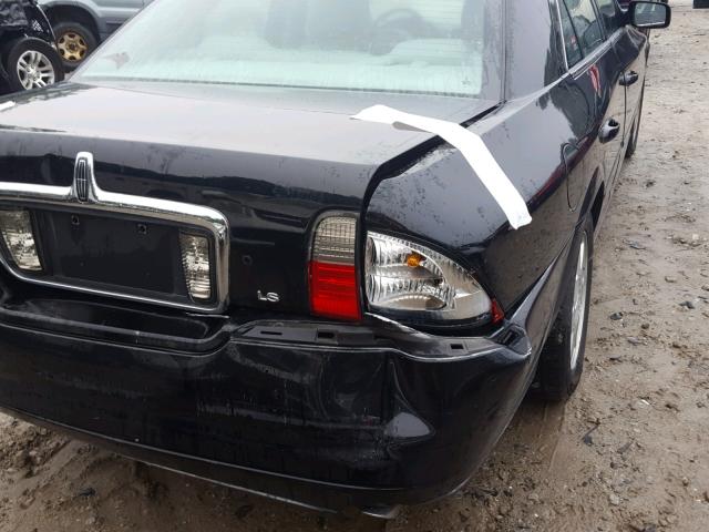 1LNHM86SX4Y688297 - 2004 LINCOLN LS შავი ფოტო 9
