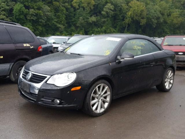 WVWDA71F87V015546 - 2007 VOLKSWAGEN EOS 2.0T S BLACK photo 2