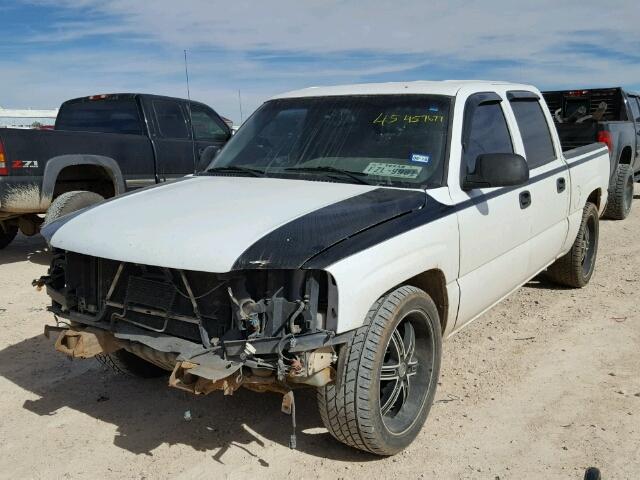 2GTEC13T951167543 - 2005 GMC NEW SIERRA WHITE photo 2