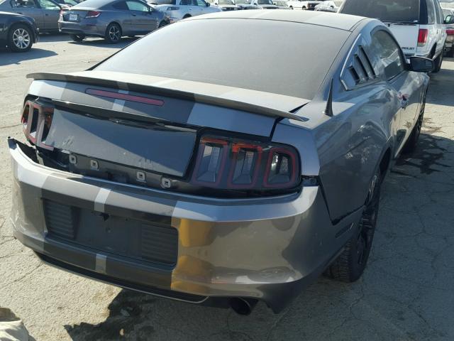 1ZVBP8AM8E5208025 - 2014 FORD MUSTANG GRAY photo 4