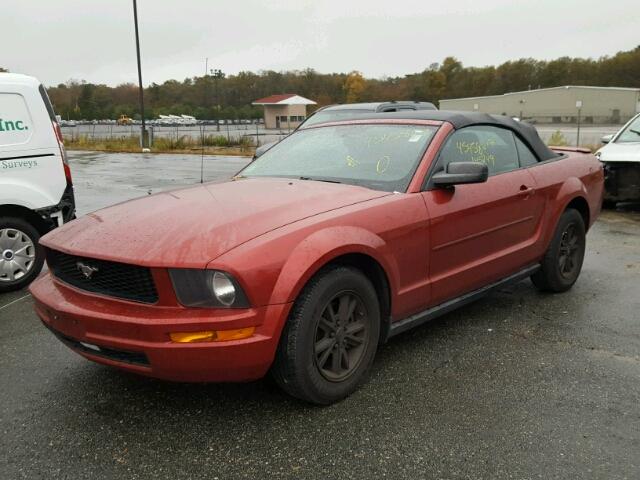 1ZVFT84N075353371 - 2007 FORD MUSTANG RED photo 2