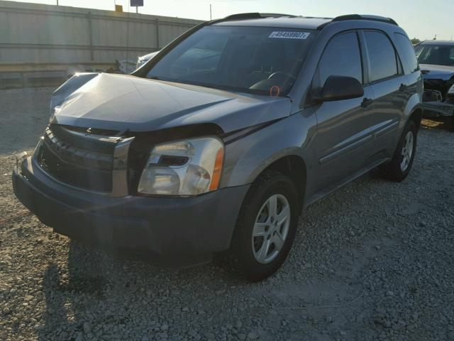 2CNDL23FX56196477 - 2005 CHEVROLET EQUINOX LS GRAY photo 2