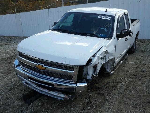 1GCRKSE76DZ132622 - 2013 CHEVROLET SILVERADO WHITE photo 2