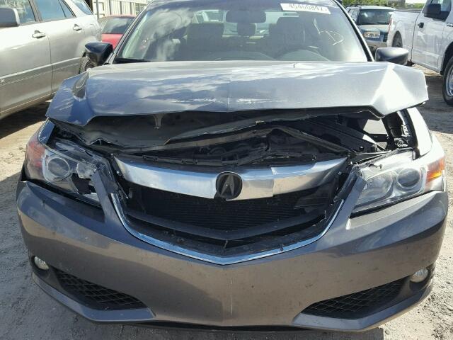 19VDE1F72EE004975 - 2014 ACURA ILX GRAY photo 9