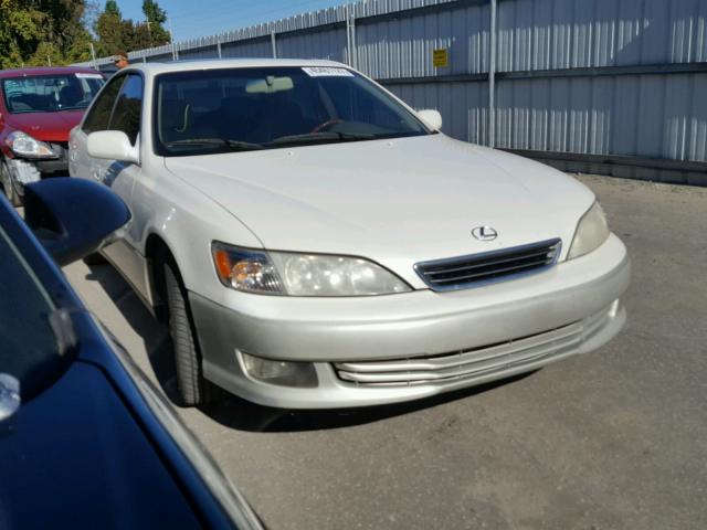 JT8BF28G610323232 - 2001 LEXUS ES WHITE photo 1