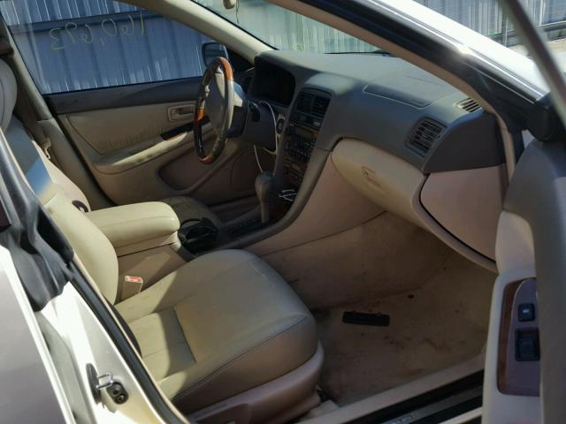 JT8BF28G610323232 - 2001 LEXUS ES WHITE photo 5