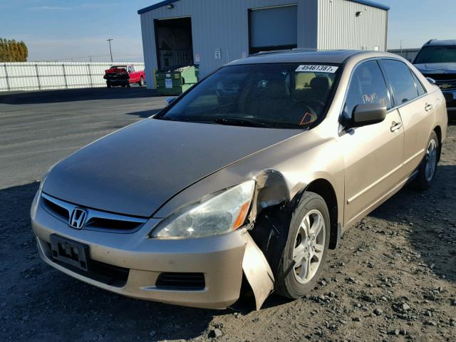 1HGCM55736A057608 - 2006 HONDA ACCORD EX GOLD photo 2