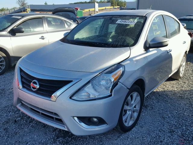 3N1CN7AP6HL808888 - 2017 NISSAN VERSA S SILVER photo 2